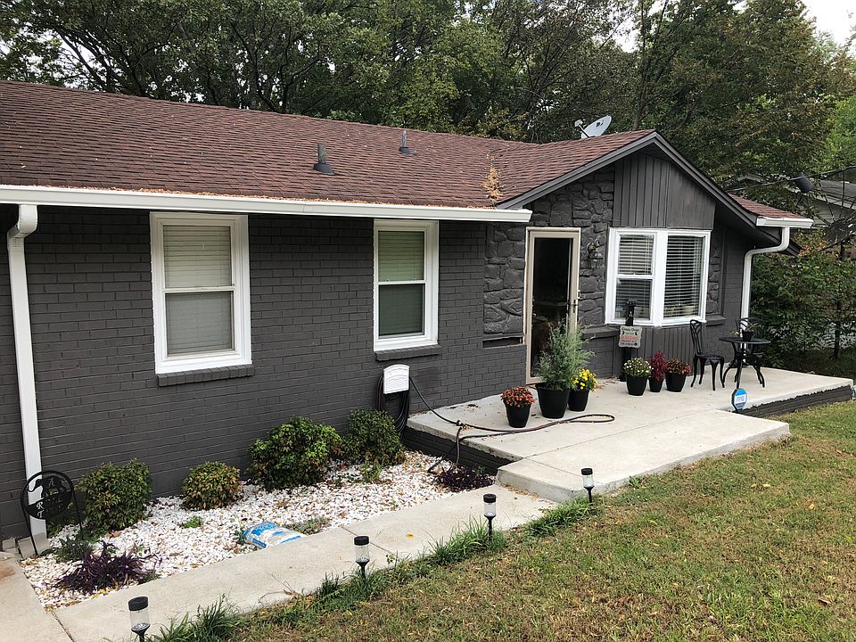 1st image of 2730 Oakwood Ave