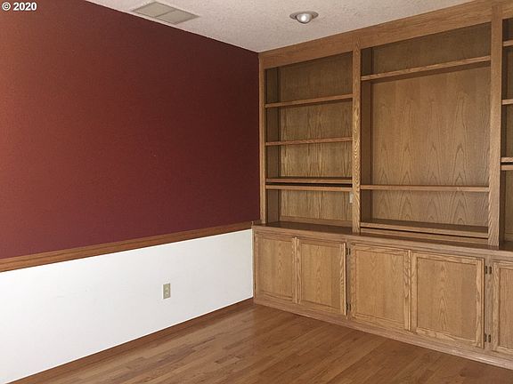 5th image of 2009 Conestoga Ln