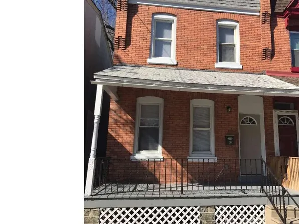 37 W Wyneva St, Philadelphia, PA 19144