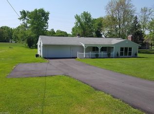 7313 Walton Rd, Walton Hills, OH 44146