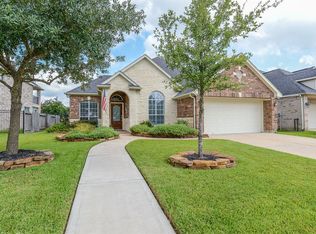 17826 Sugarloaf Bay Dr, Cypress, TX 77429