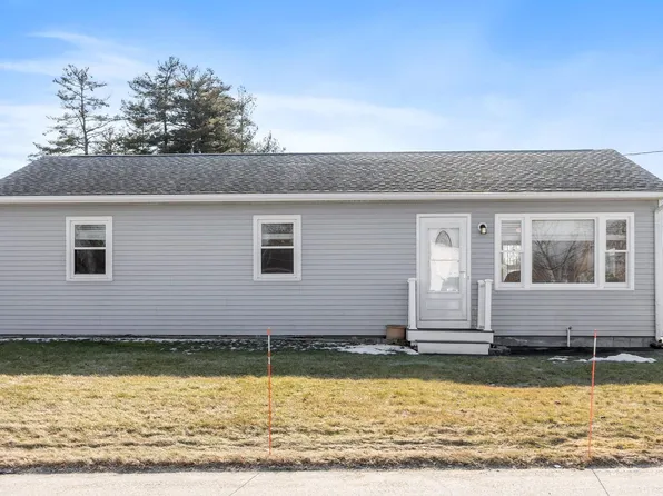 7 Blackstone Street, Hudson, NH 03051