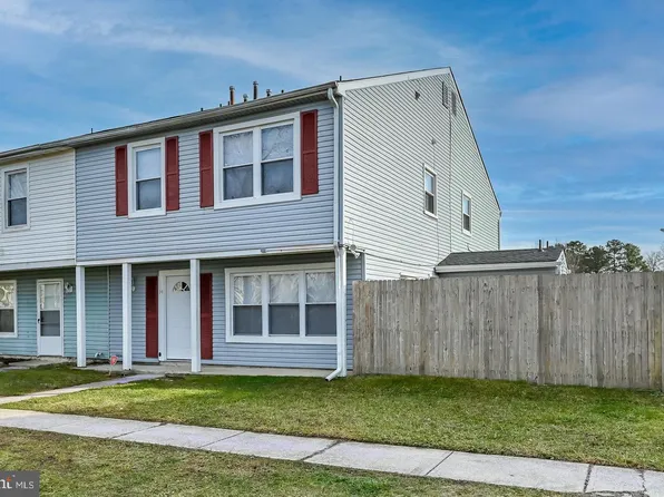 14 Lamont Ct, Sicklerville, NJ 08081