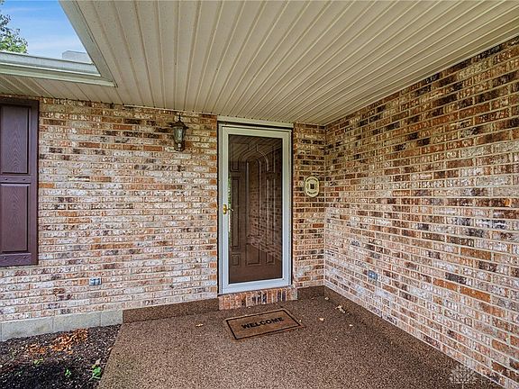 3rd image of 62 Sexton Dr
