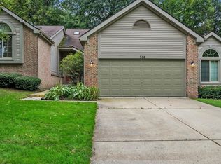 314 Texknoll Dr, Brighton, MI