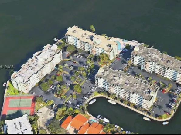 16546 NE 26th Ave APT 3J, North Miami Beach, FL 33160