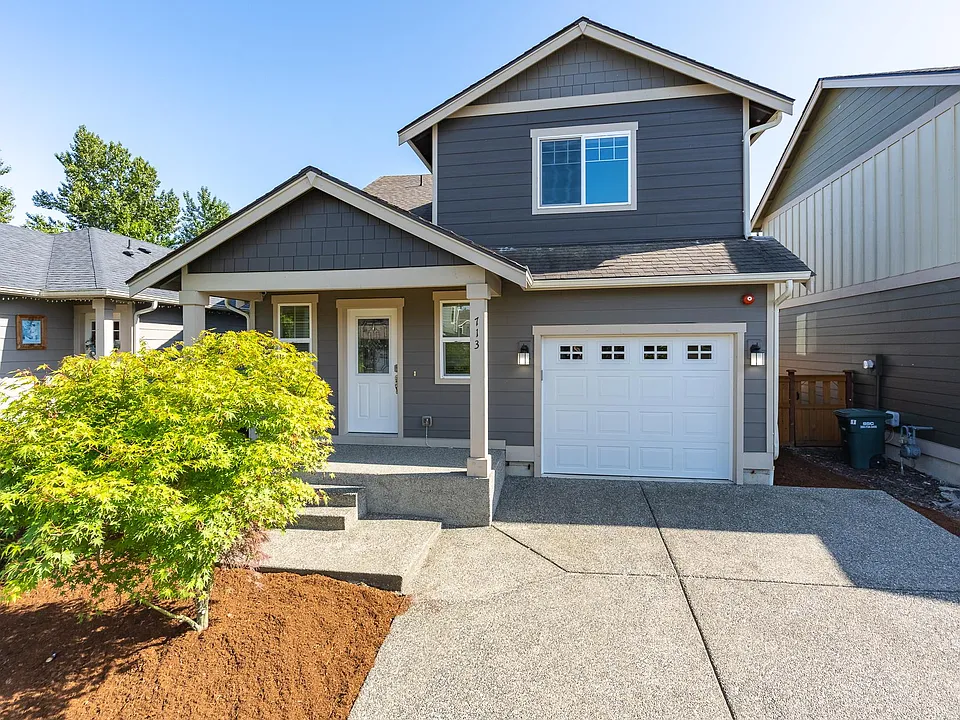 713 Violet Ln