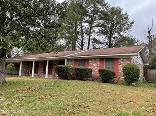 1170 Primrose St, Jackson, MS 39212