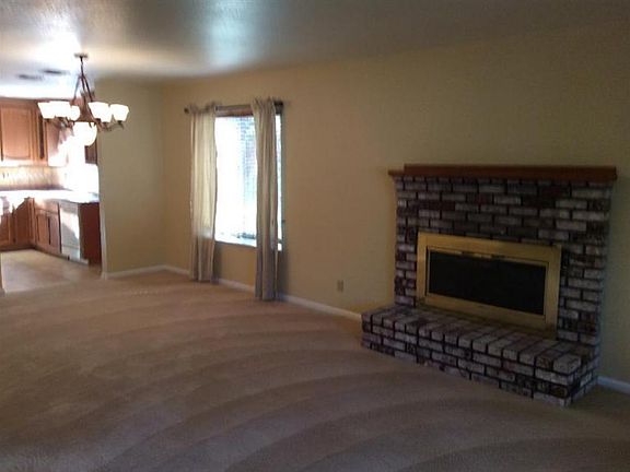 3rd image of 1589 Kylie Ct