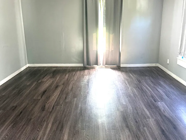 81 N Lynn Ave — Photo 15