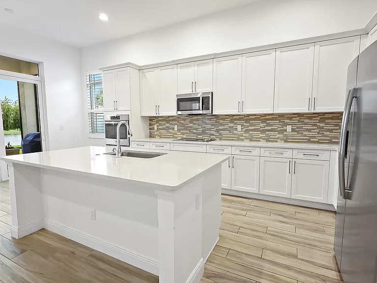 23026 SW Accesi Way — Photo 3