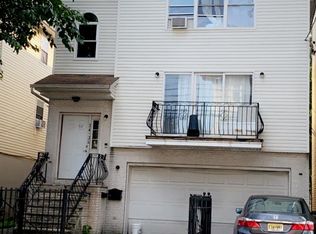 24 Bragaw Ave #2, Newark, NJ 07112