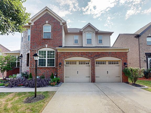 2nd image of 1304 Avery Park Ln