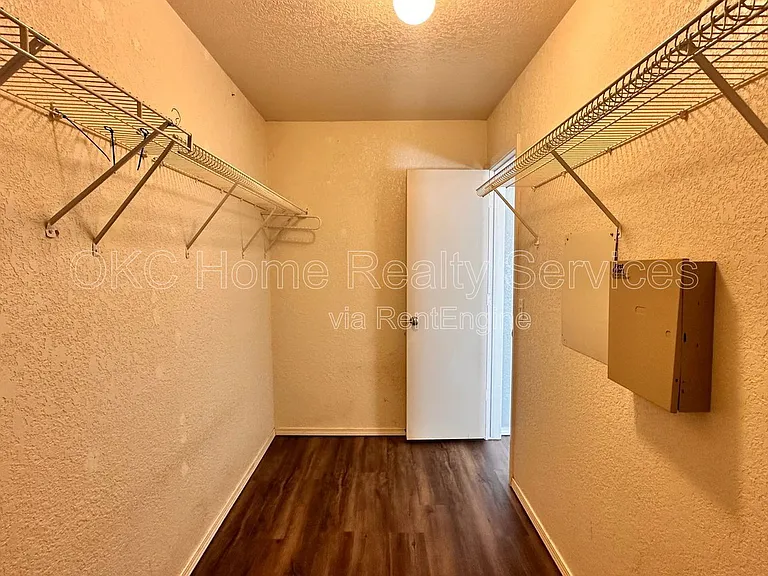 5520 Bush Creek Way — Photo 19