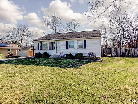 3rd image of 7 Passavant Ct