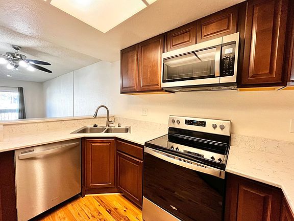3rd image of 3920 60th St Unit 93