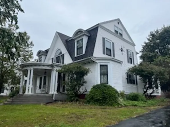 63 Magnolia Ter, Springfield, MA 01108