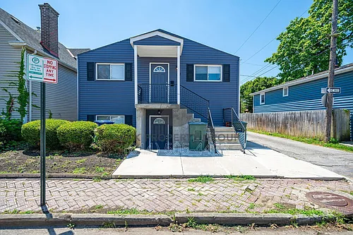 511 Elsmere St Photo 1