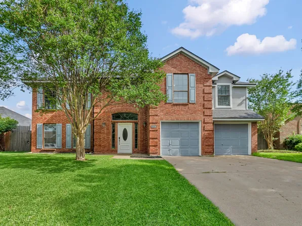 326 Baldwin St, Grand Prairie, TX 75052