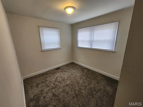 3rd image of 6531 Mount Ave