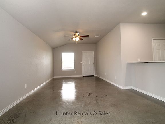 4th image of 302 Lowes Blvd Unit B