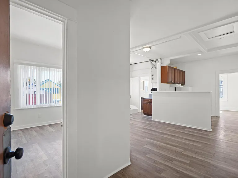 3767 Midvale Ave #3 — Photo 1