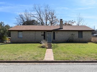 1801 S College St, Brady, TX 76825