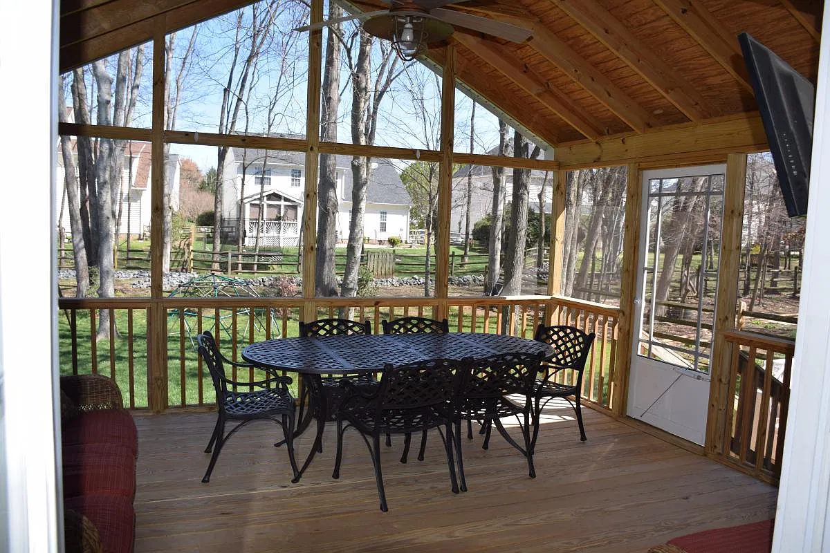 4 bed, 2.5 bath, 2322 sqft, $3,200 — Photo 1