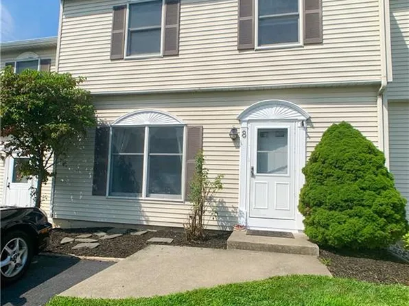 8 Melucci Ct, West Haverstraw, NY 10993