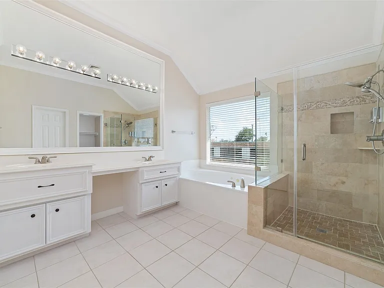 2256 La Branch St — Photo 21