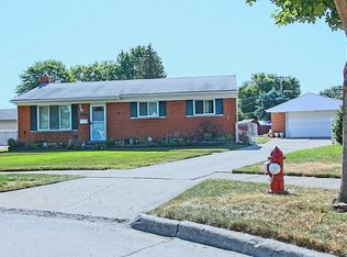 8548 Independence Dr, Sterling Heights, MI 48313
