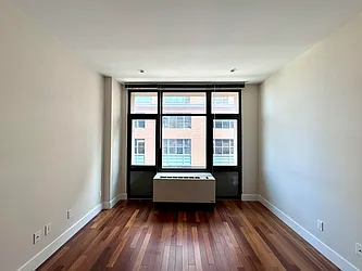 Rented by LEVEN Real Estate