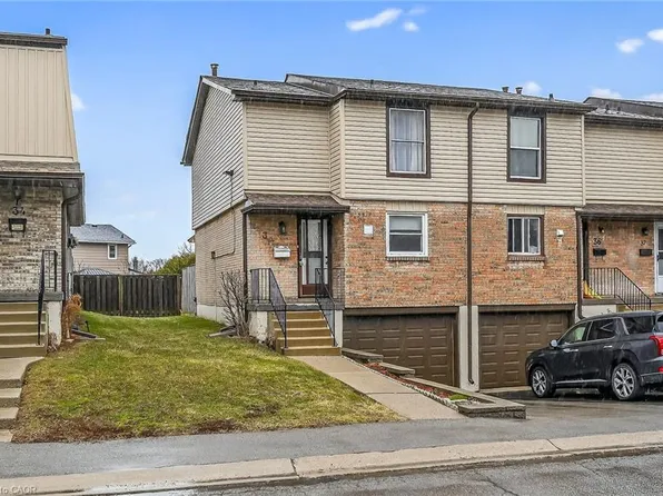 10 Angus Rd #35, Hamilton, ON L8K 6K3