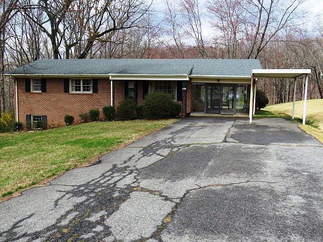 1st image of 260 Baronwood Rd