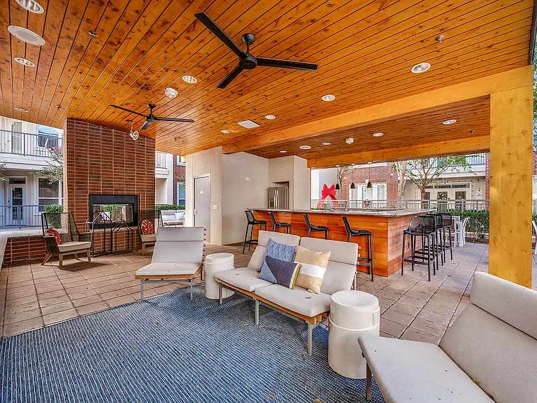 Outdoor Lounge