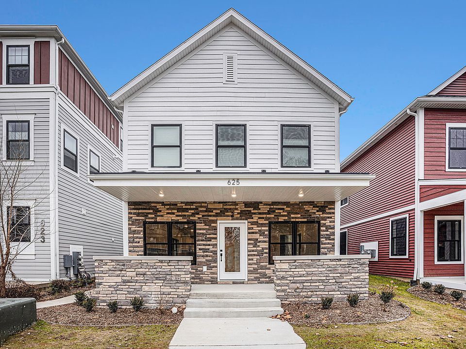 1st image of 625 Fairview Ave NE #2