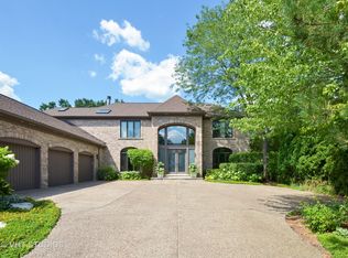 1755 Wildrose Ct, Highland Park, IL