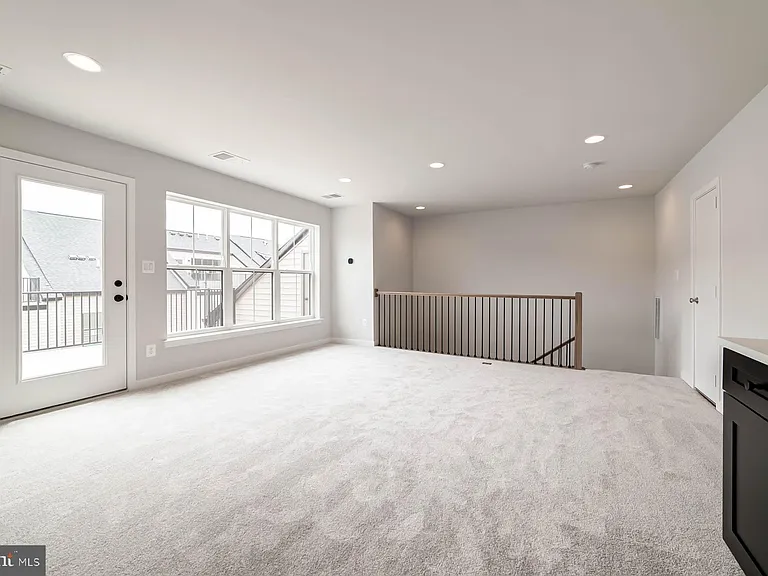 6227 Almerico Pl — Photo 66