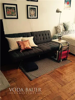 Rented by Voda Bauer Real Estate | media 21