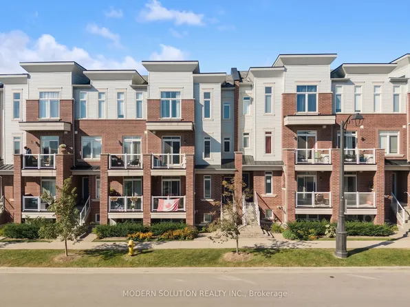 2584 William Jackson Dr #94, Pickering, ON L1X 0E5