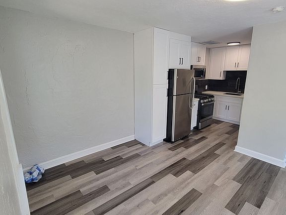 3rd image of 2120 1st Ave N APT 4