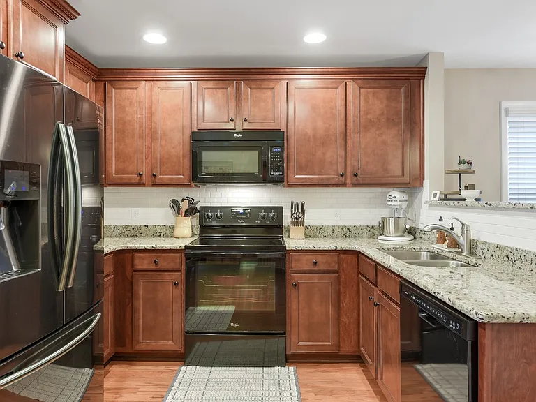 3916 Hoggett Ford Rd — Photo 8