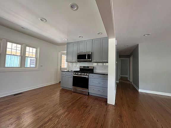 5th image of 814 9th Ave