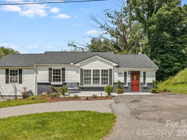 303 Hunter St, Burnsville, NC 28714