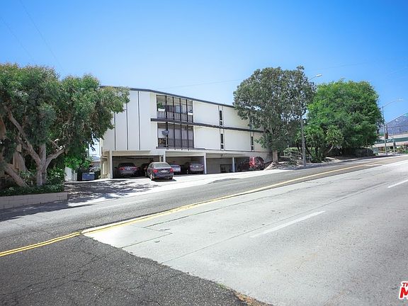 2nd image of 2300 Montrose Ave APT 8