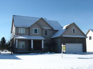 6006 Tuscany Ln, Fairview, PA 16415