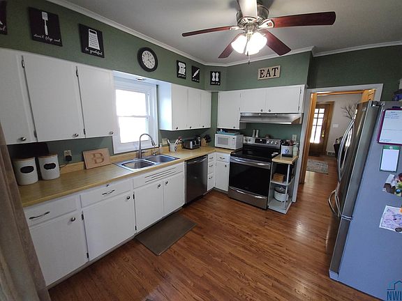 3rd image of 3419 Jennings St
