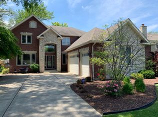 770 S York St, Elmhurst, IL 60126