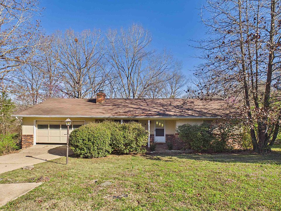 1st image of 34 Elizabeth Way