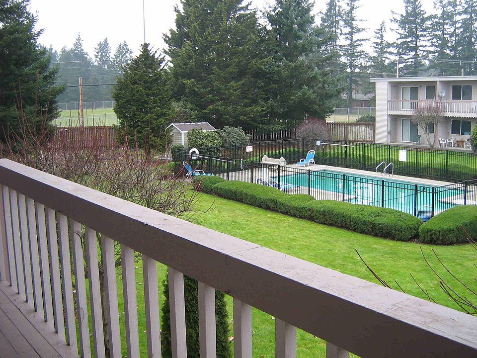 Pool and Courtyard